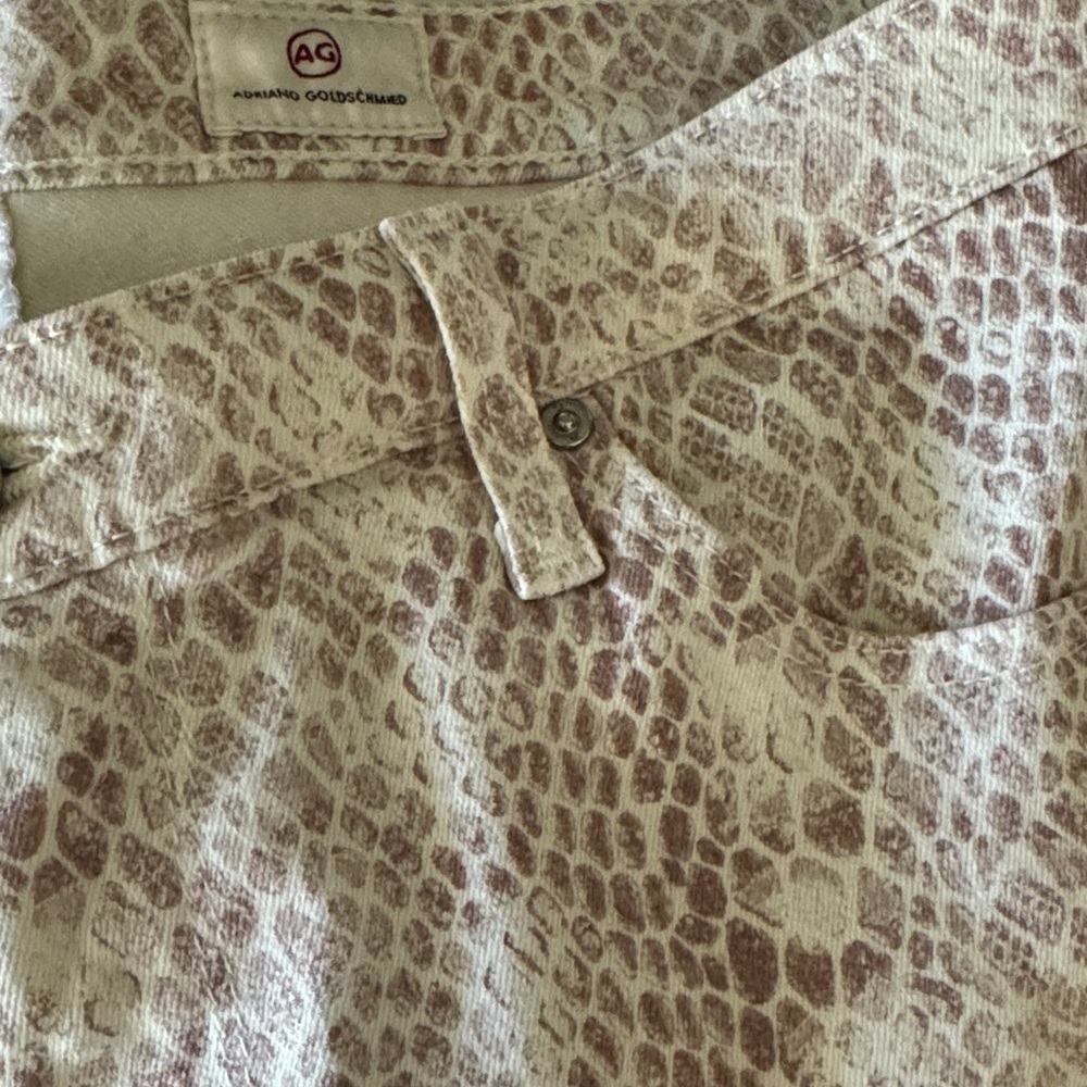 AG Adriano Goldschmied Taupe and Cream Snake-Print Jeans Size 31R